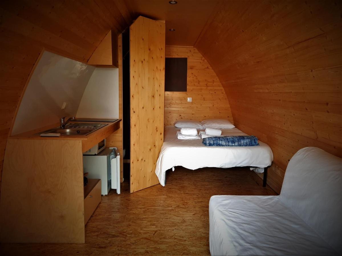 Glamping Hills Hotel Santa Comba de Rossas Kültér fotó