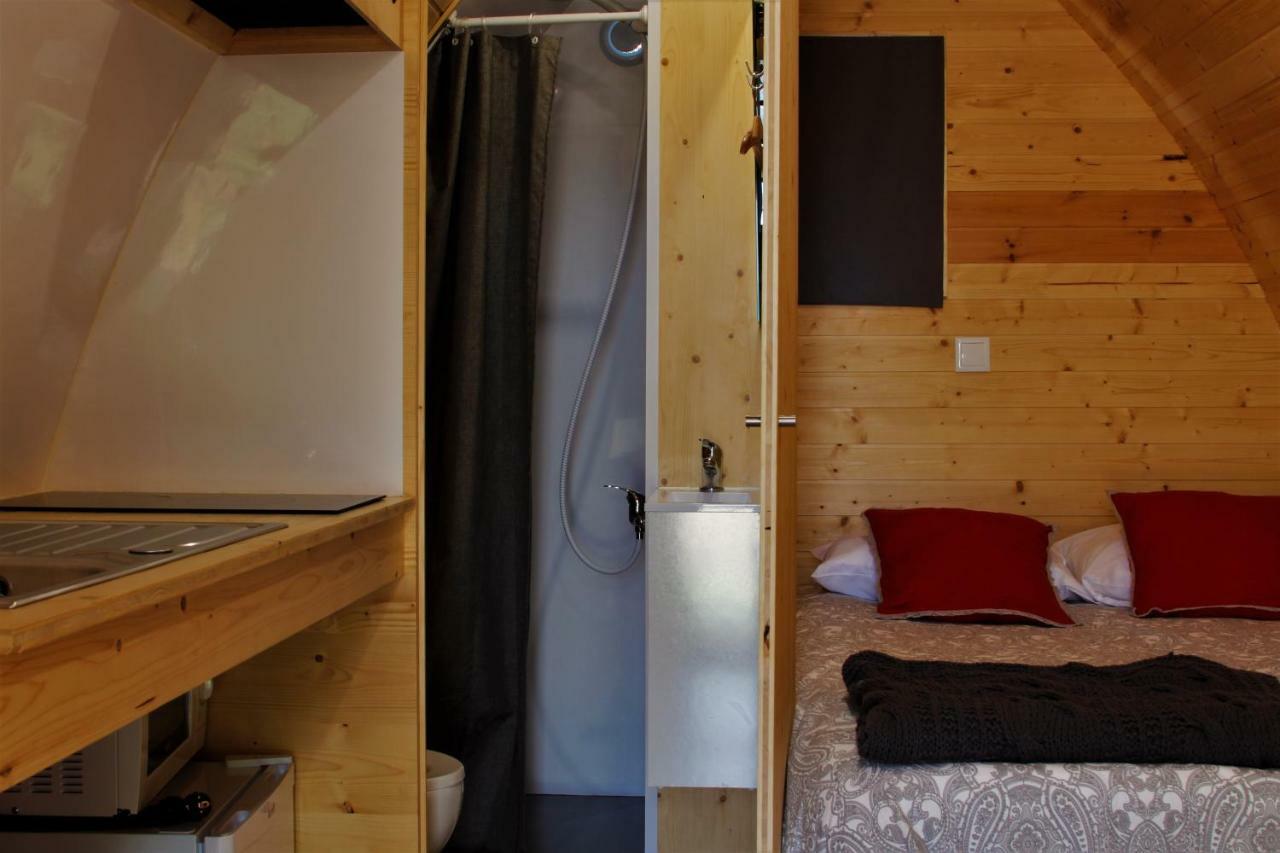 Glamping Hills Hotel Santa Comba de Rossas Kültér fotó