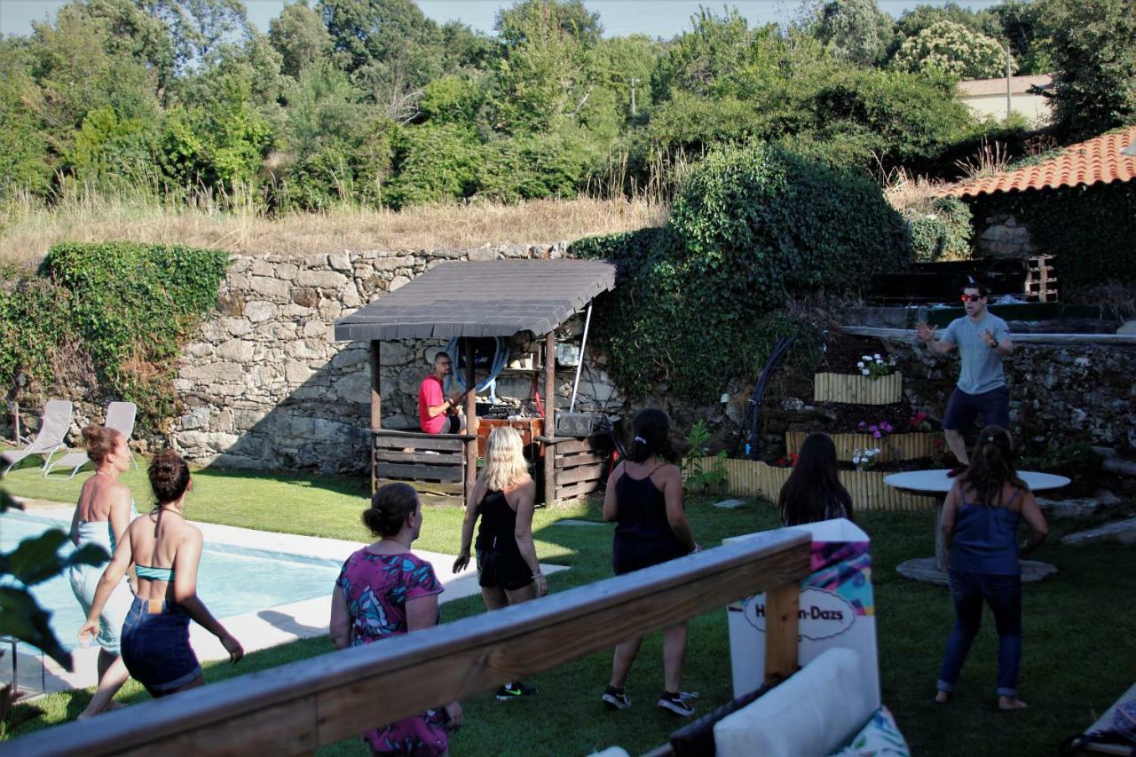 Glamping Hills Hotel Santa Comba de Rossas Kültér fotó